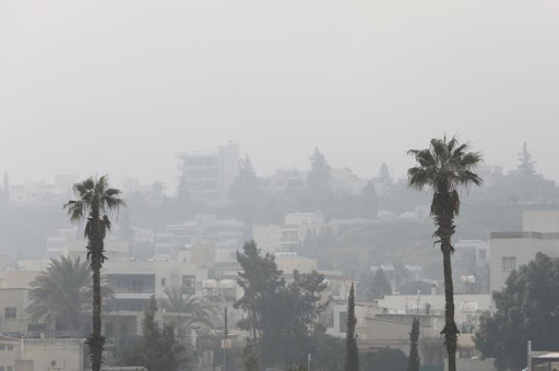 Σκόνη και ομίχλη στη σημερινή πρόγνωση του καιρού