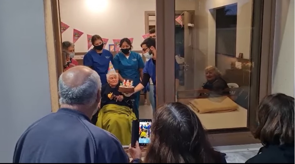 ΚΥΠΡΟΣ: Γιόρτασαν τα 101α γενέθλιά της (ΒΙΝΤΕΟ)
