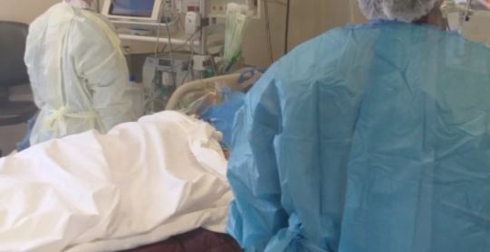 Διασωληνωμένος στην εντατική Λευκωσίας 50χρονος γιατρός από την Λεμεσό – Δεν είχε θέματα υγείας πριν