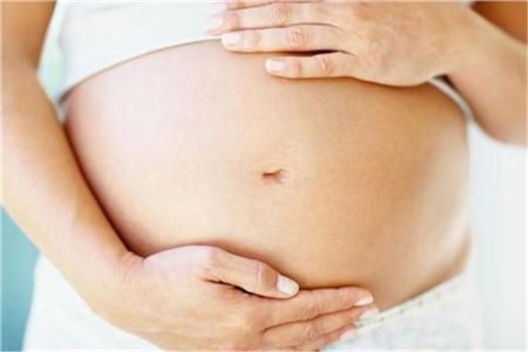 Έγκυες και εμβόλια: Περνούν αντισώματα κατά COVID στα αγέννητα παιδιά τους;