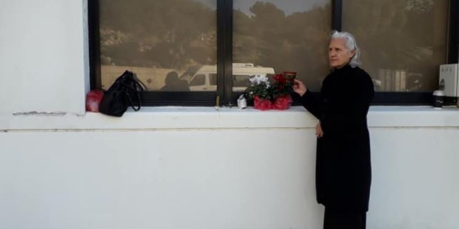 Μάνα Θανάση: «Η συγκάλυψη του άγριου εγκλήματος συνεχίζεται…»