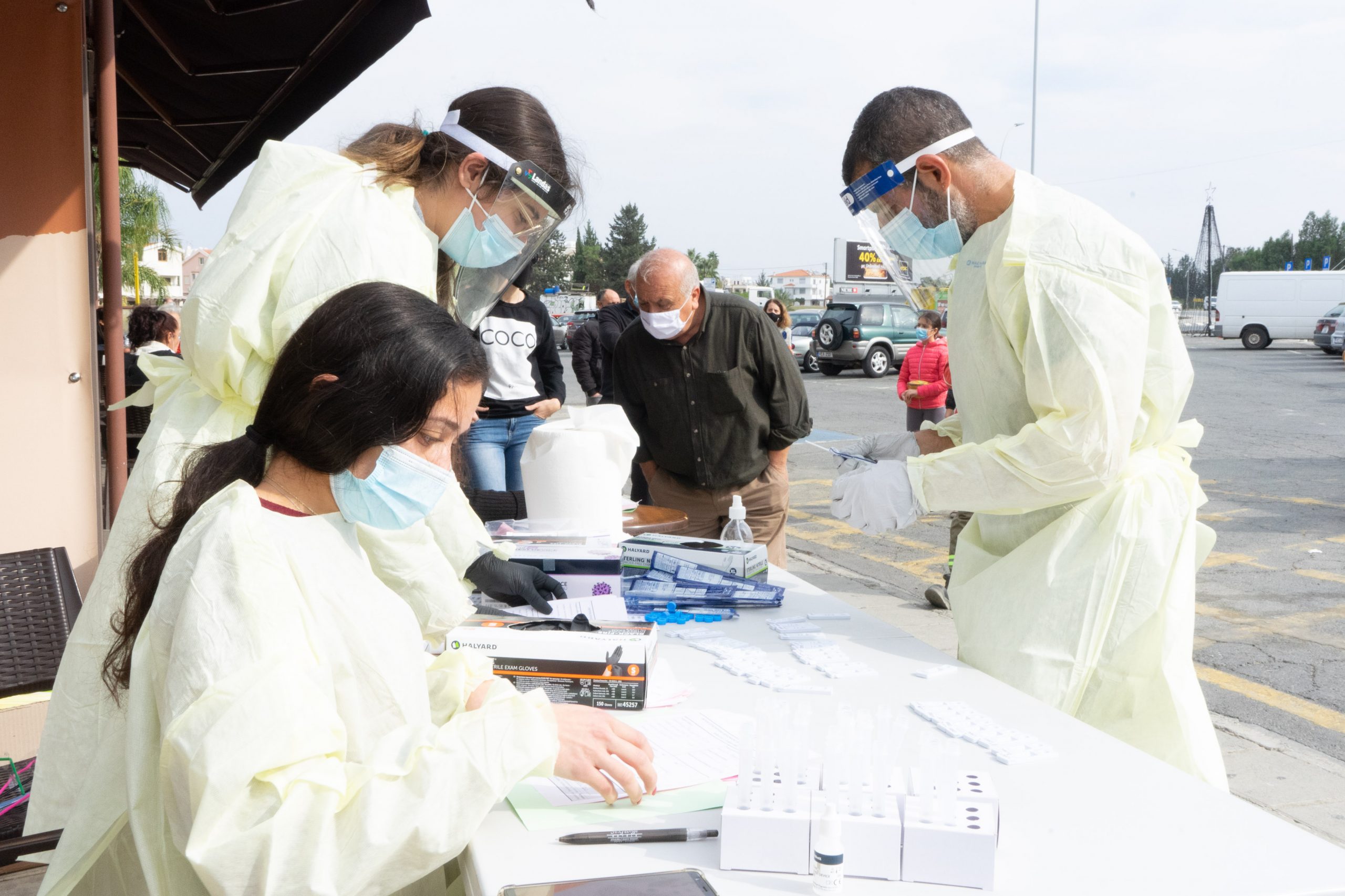 Τα σημεία των rapid test για αύριο