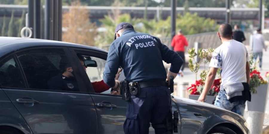 Αστυνομία: 9,000 έλεγχοι από για παραβίαση μέτρων, καταγγελίες 67 πολιτών