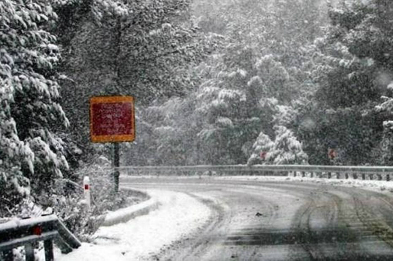 Προσοχή! Επικίνδυνοι δρόμοι στα ορεινά λόγω των καιρικών συνθηκών