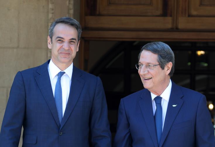 Σε εξέλιξη οι διαβουλεύσεις Αναστασιάδη – Μητσοτάκη στο Προεδρικό