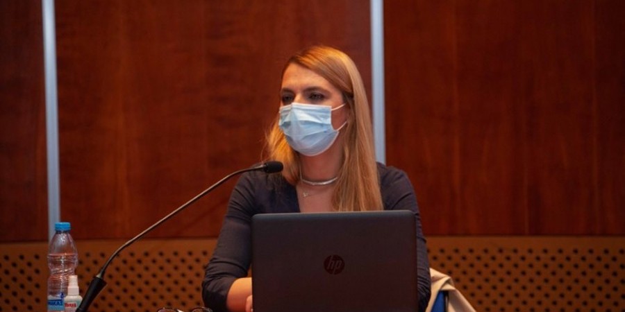 8a3a8113e82e562fafbf9bea4c6b6451