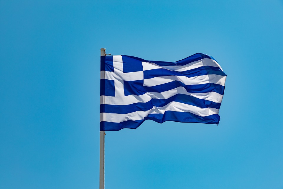 Πύλα: Άγνωστοι έκαψαν Ελληνική σημαία σε Δημοτικό Σχολείο