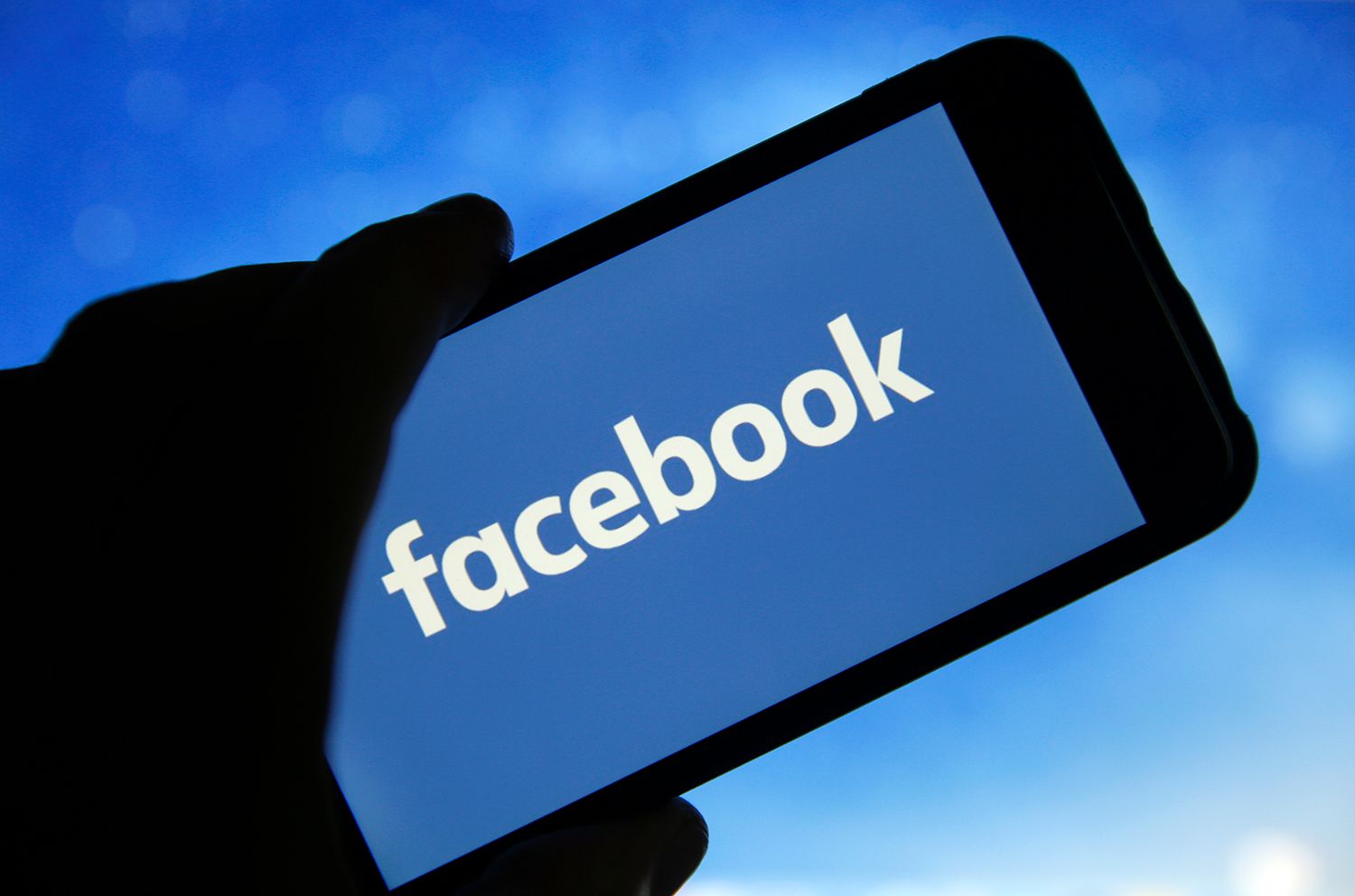 Διέρρευσαν προσωπικά στοιχεία χρηστών του Facebook-Επηρεάστηκε και η Κύπρος