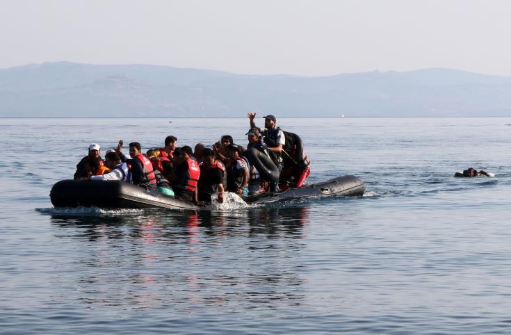 Σαράντα άτυποι μετανάστες εντοπίστηκαν σε ξύλινη βάρκα στη Λάρνακα