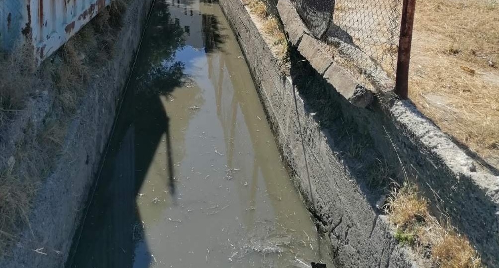 Λάρνακα: Καθαρισμός ανοικτού τσιμεντένιου καναλιού όμβριων υδάτων
