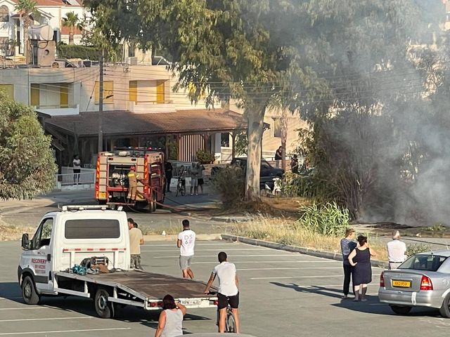 Λάρνακα: Οικογένεια κινδύνεψε από τη φωτιά στις Κόκκινες