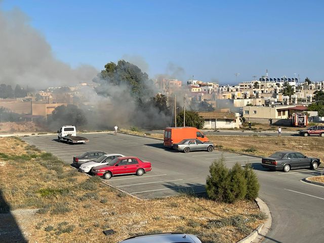 Λάρνακα: Βίντεο από τη φωτιά στις Κόκκινες