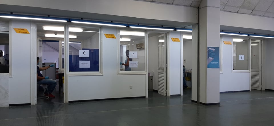 Σε αδιέξοδο οδηγεί το χαμηλό ενδιαφέρον για εμβολιασμούς κυρίως από νέους