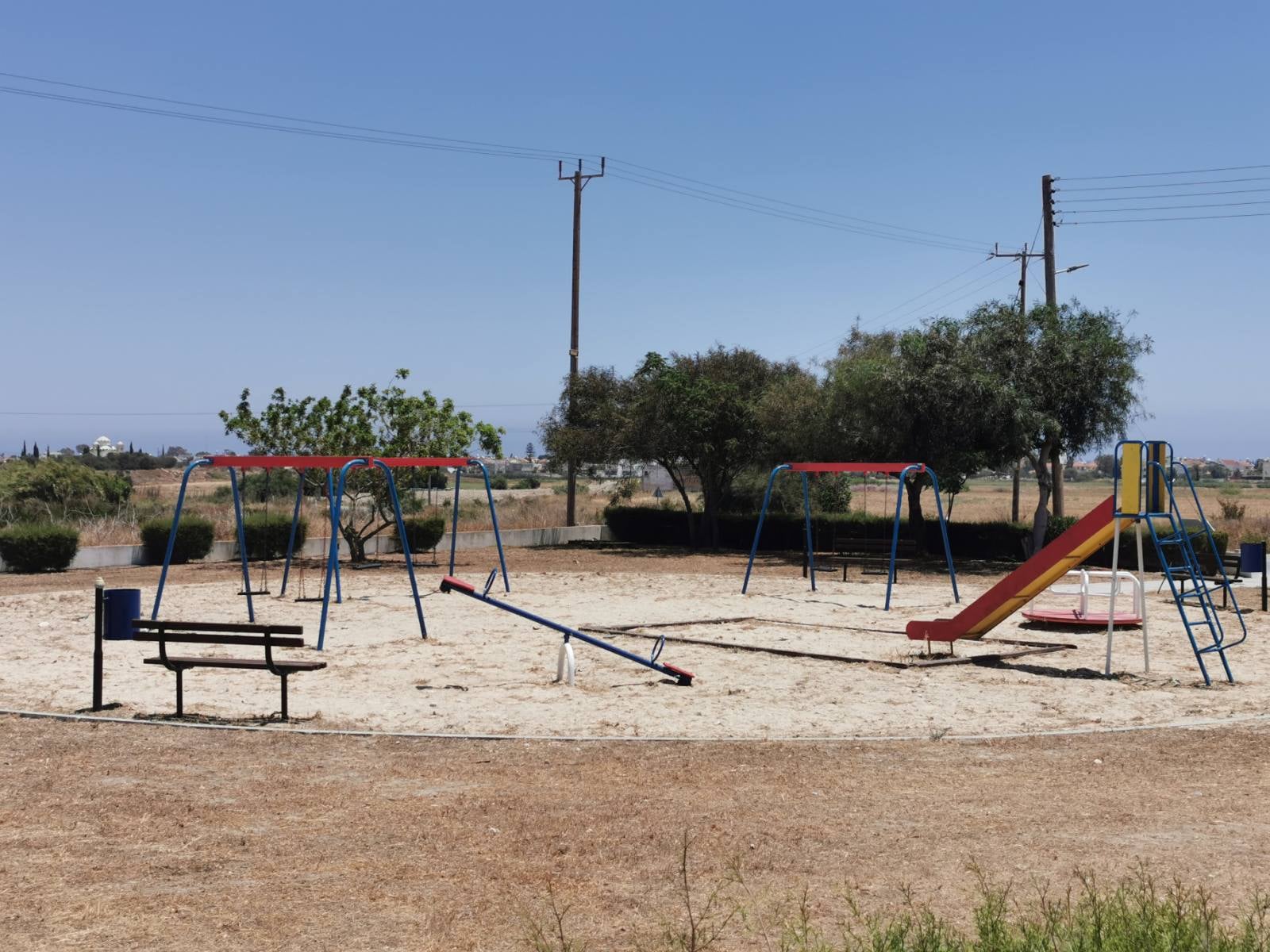Συντήρηση Παιχνιδιών στα πάρκα του Δήμου Λιβαδιών