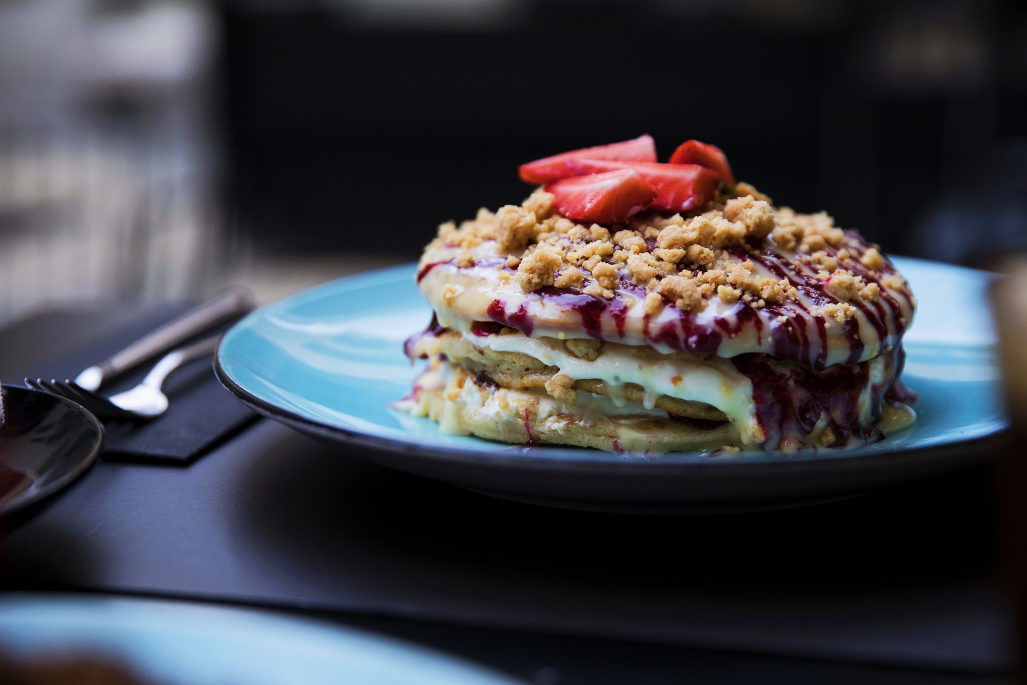 Εδώ θα φας τα πιο νόστιμα forest fruits pancakes