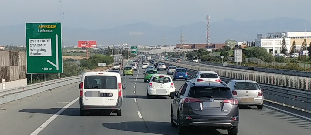 Αυξημένη τροχαία κίνηση στον αυτό/δρομο Λάρνακας-Λευκωσία, λόγω ατυχήματος