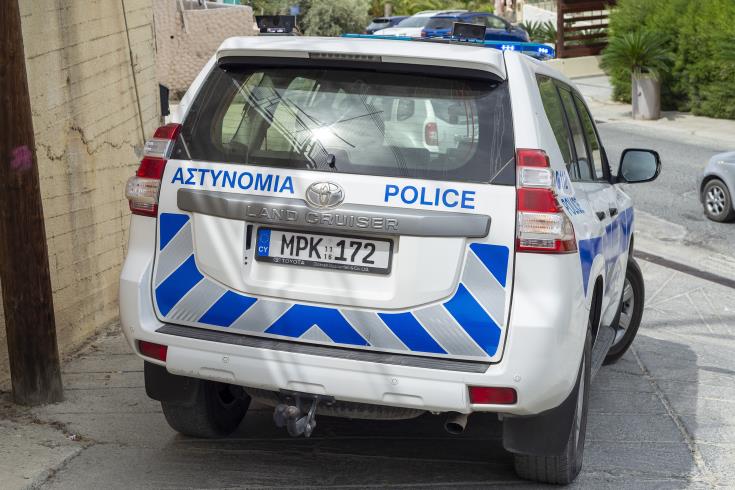 Ύποπτο αντικείμενο εντοπίστηκε κάτω από αυτοκίνητο στην Ξυλοφάγου