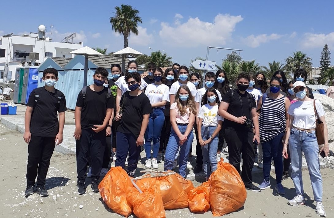 Εκστρατεία καθαρισμού της παραλίας Καστέλλα