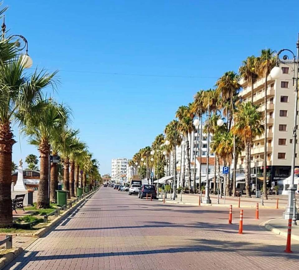 Έρχονται νέα στοχευμένα μέτρα για να αποφύγουν την επιβολή ενός νέου lockdown