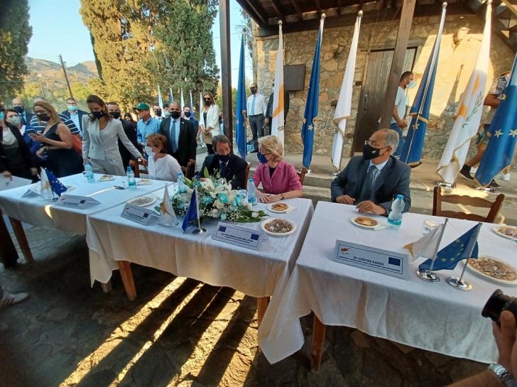 Πρόεδρος ΕΕ από Ορά: Εξήγγειλε στήριξη 18 εκατ. ευρώ