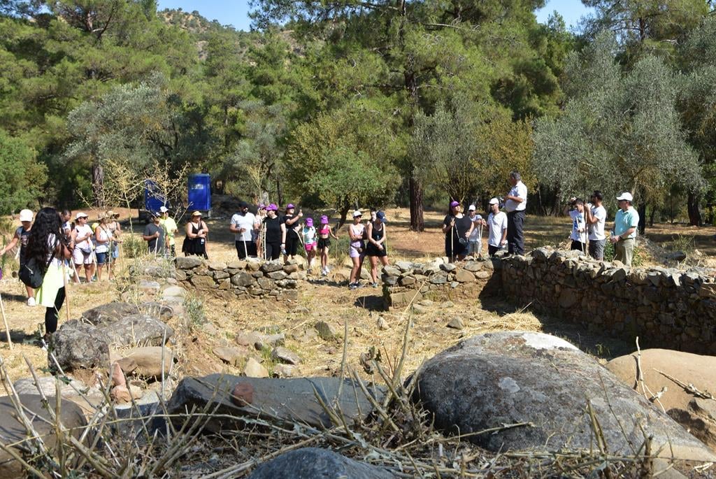 Ξενάγηση στο Εθνικό Δασικό Πάρκο Μαχαιρά για ανάδειξη της πολιτιστικής μας κληρονομιάς (φώτο)