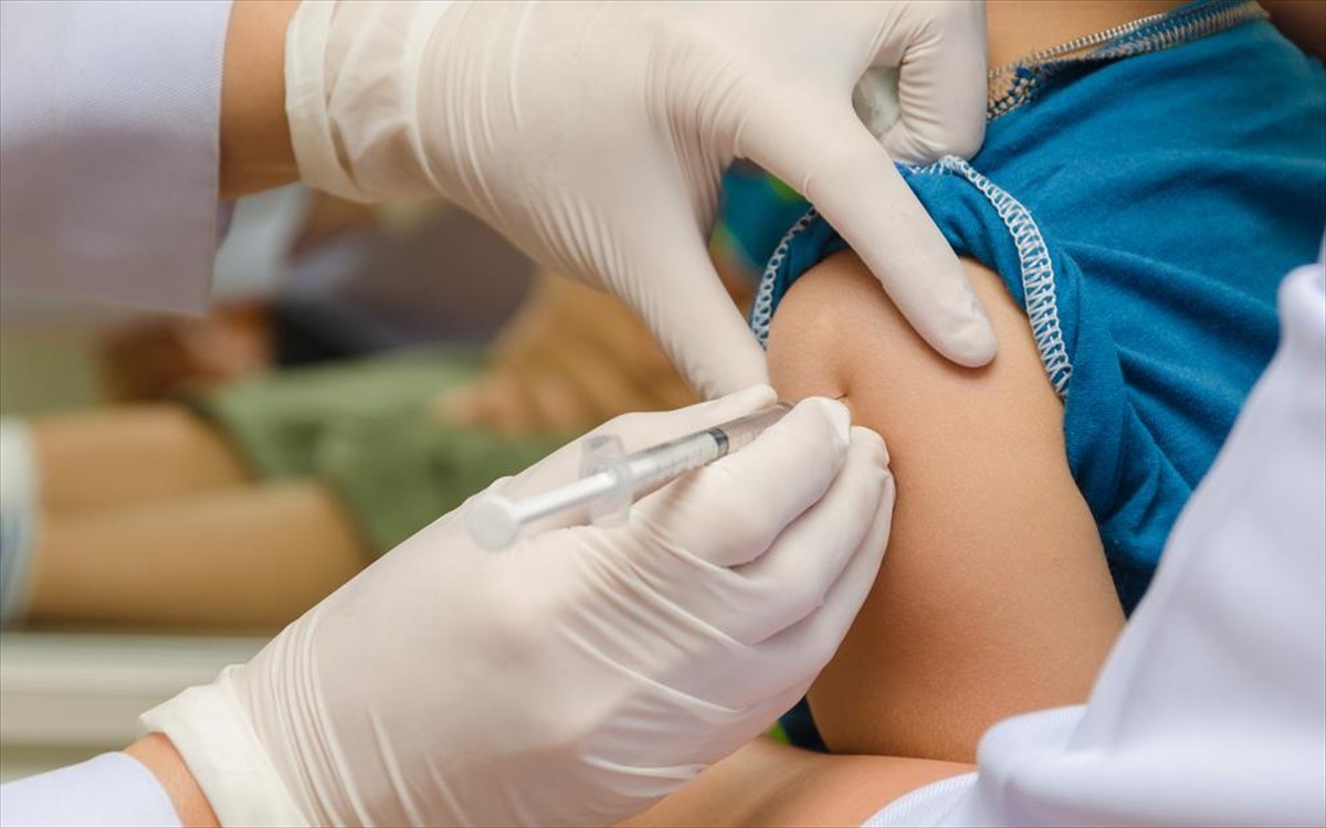 Πύλη Εμβολιασμού: Στα 830 έφτασαν τα πρώτα ραντεβού για εμβολιασμό παιδιών