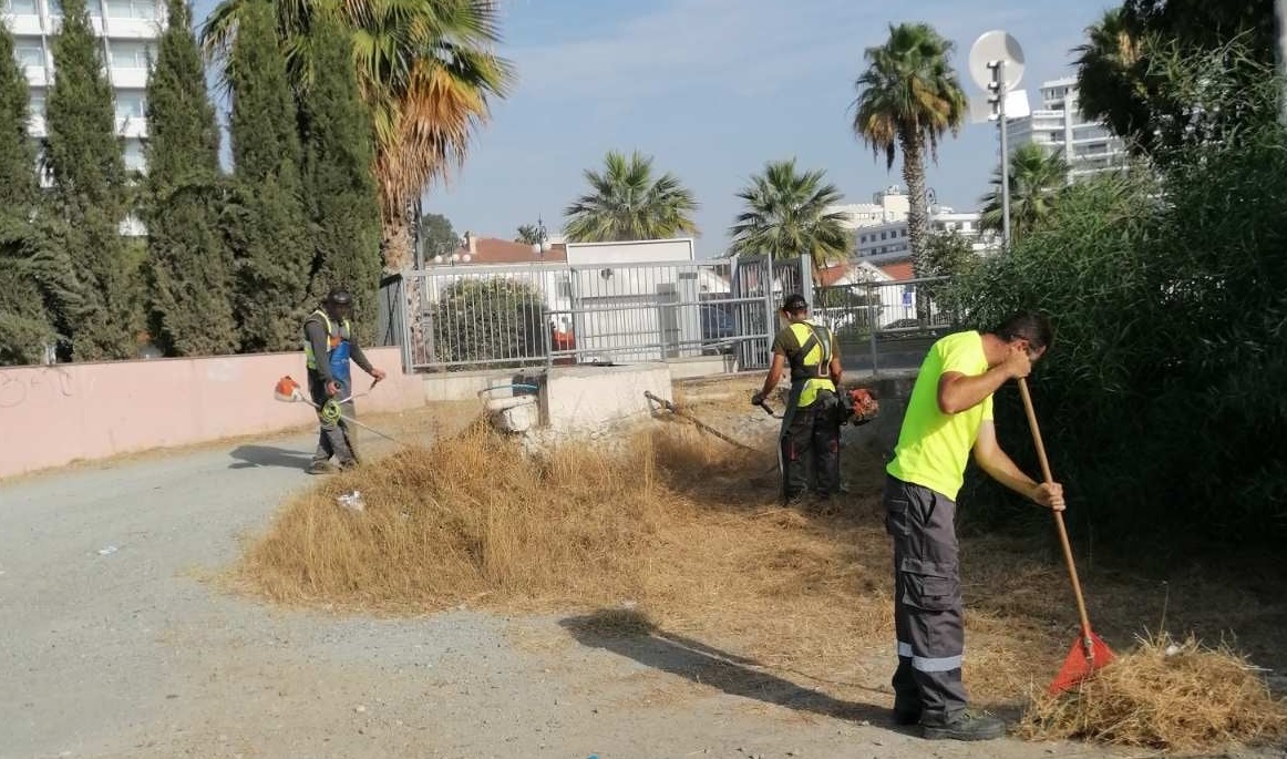 Λάρνακα: Γενικές εργασίες καθαρισμού σε διάφορα σημεία της πόλης
