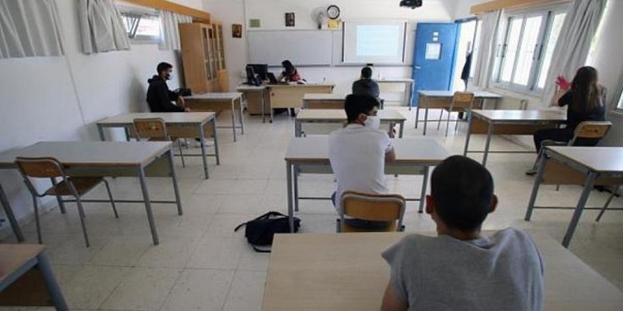 Για ποιους είναι υποχρεωτική & ποιοι εξαιρούνται από χρήση μάσκας στα σχολεία