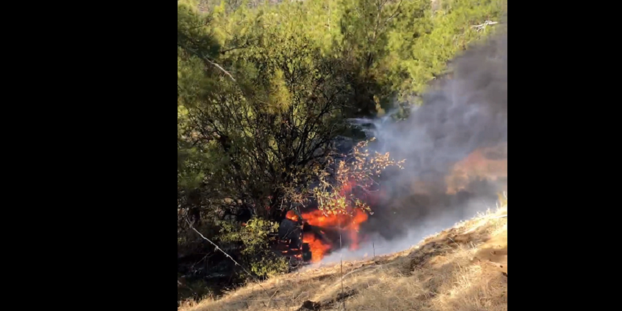 Ατύχημα στο Ράλλυ Κύπρου-Όχημα έπεσε σε γκρεμό και πήρε φωτιά (BINTEO)
