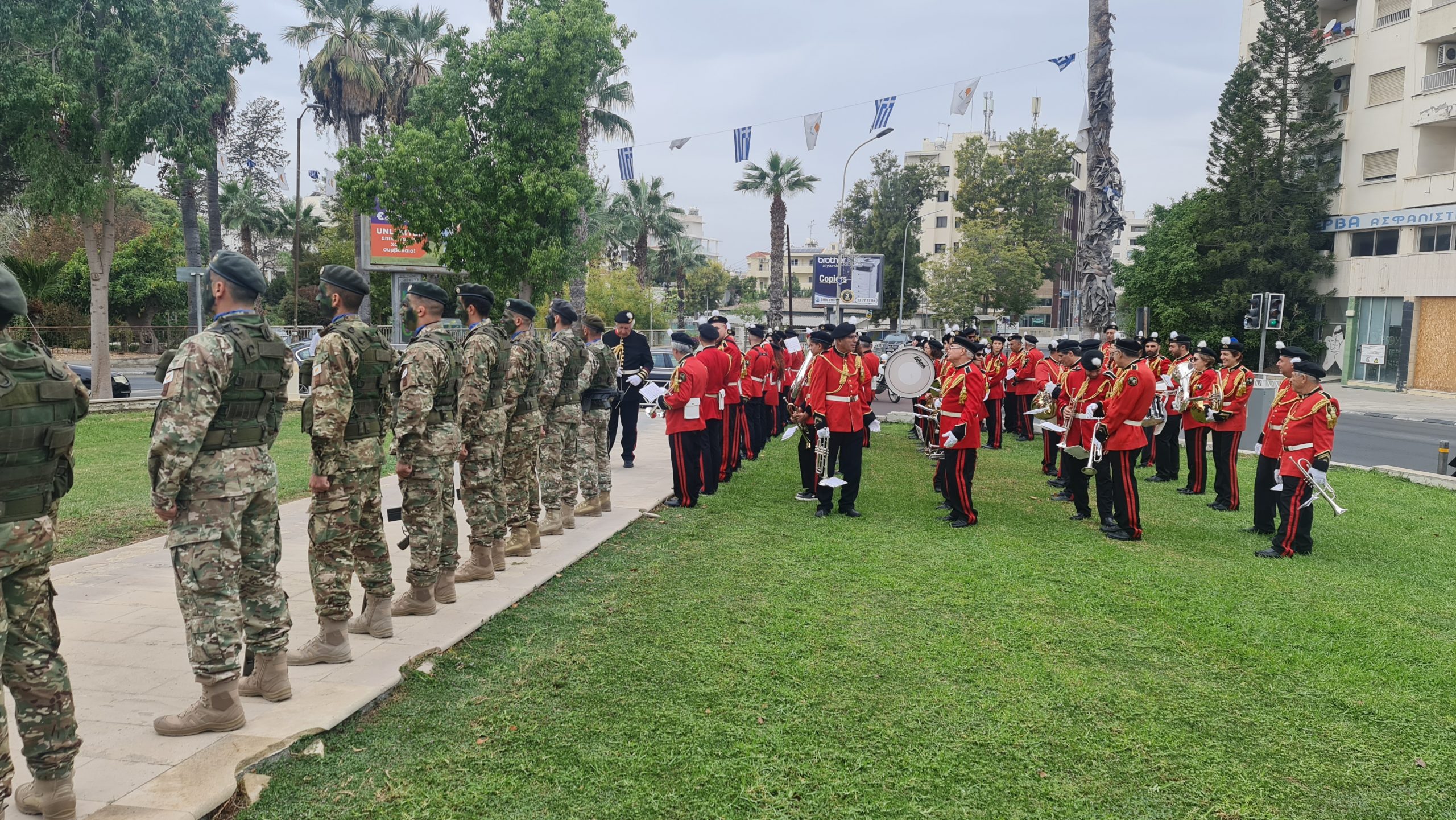 Κατάθεση στεφάνων στη Λάρνακα για την 28η Οκτωβρίου (ΒΙΝΤΕΟ)