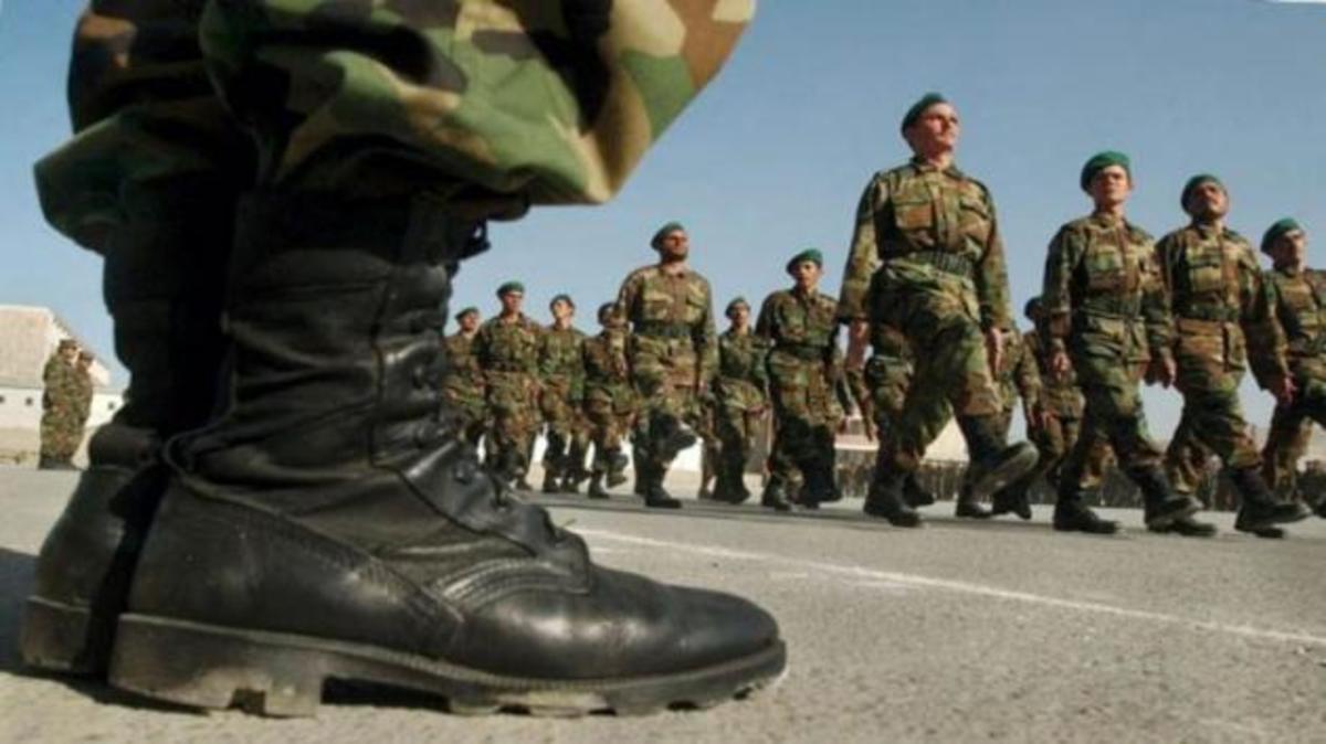 Ανεμβολίαστο το 42% των στρατιωτών: Αυξήθηκαν σε 37 τα κρούσματα κορωνοϊού