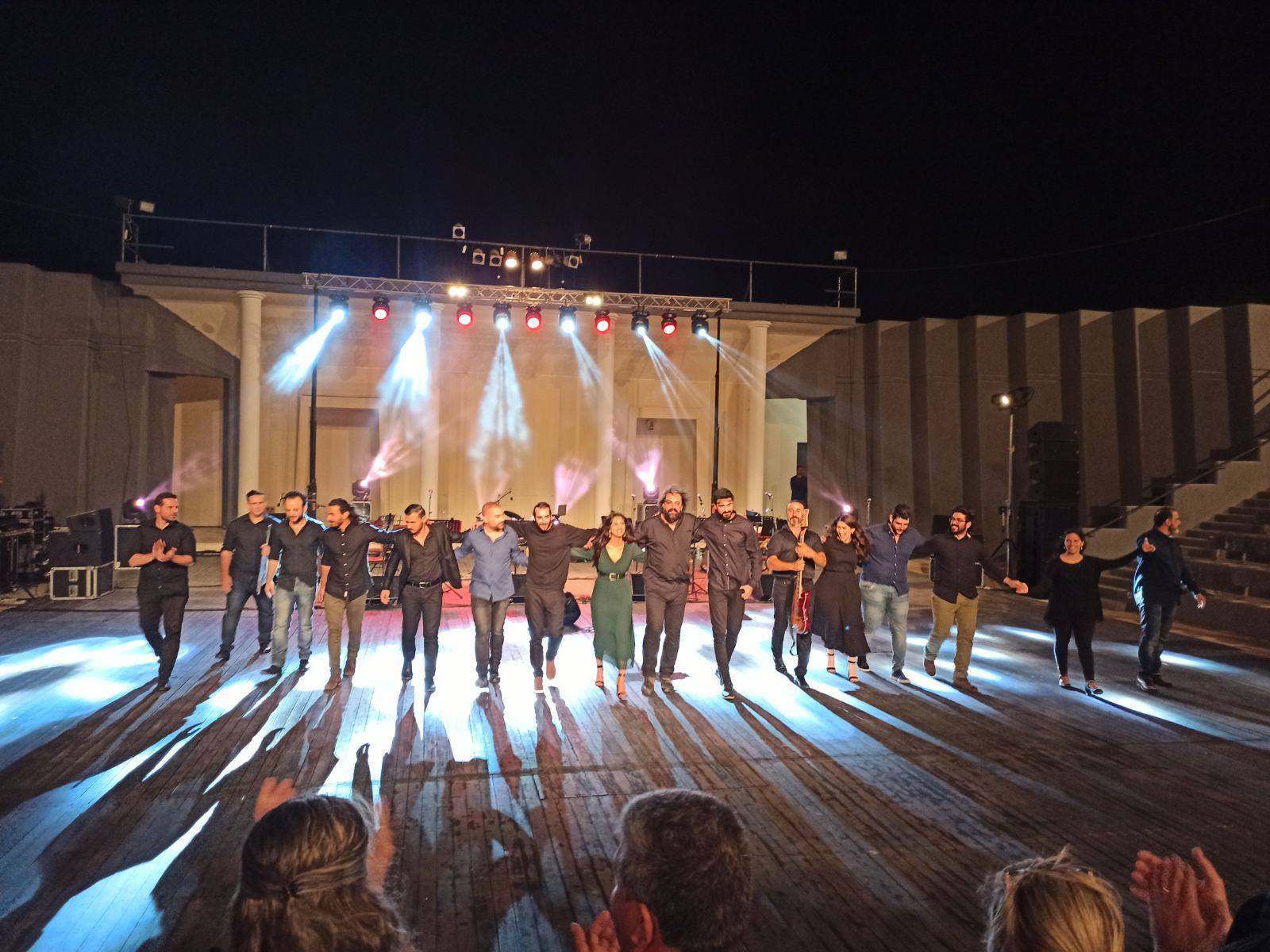Με επιτυχία στέφθηκε η συναυλία αφιέρωμα στο Μίκη Θεοδωράκη στη Λάρνακα με τίτλο “Επιτάφιος”