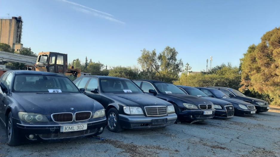 101 κρατικά οχήματα βγαίνουν την επόμενη Δευτέρα σε πλειστηριασμό (βίντεο – φώτο)