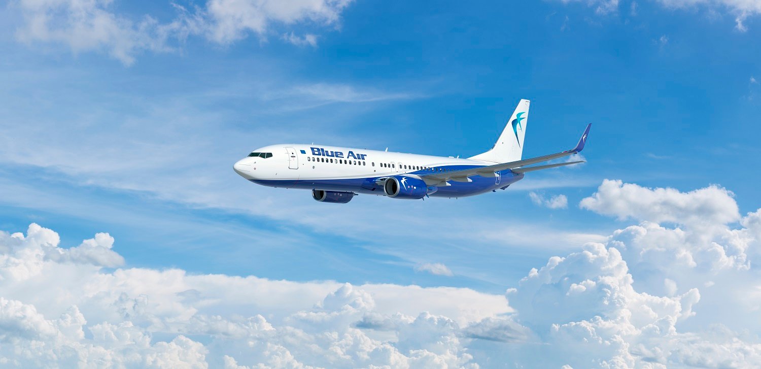 Η Blue Air ανακοίνωσε 50% έκπτωση σε όλες τις πτήσεις της (μόνο για σήμερα)