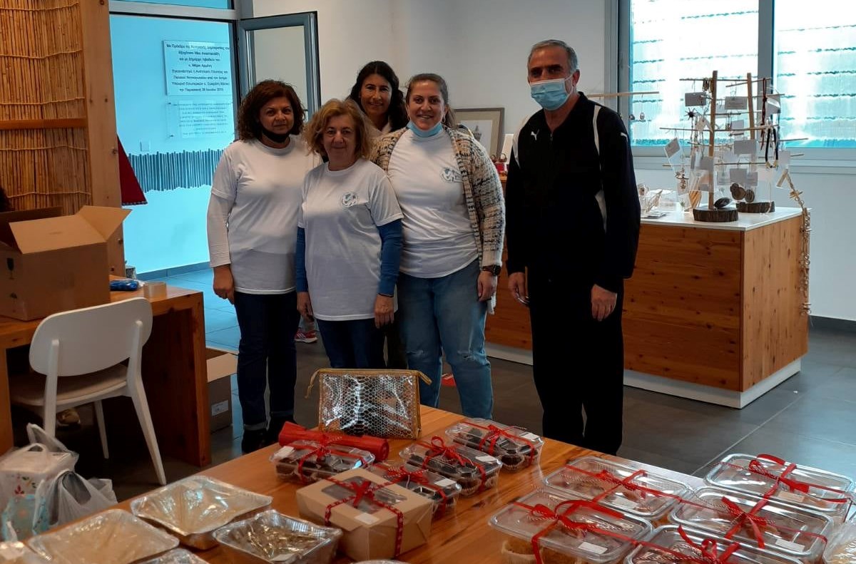 Χριστουγεννιάτικη εκδήλωση αγάπης και προσφοράς του Ιδρύματος “Θεράποντος” με το Δήμο Λιβαδιών