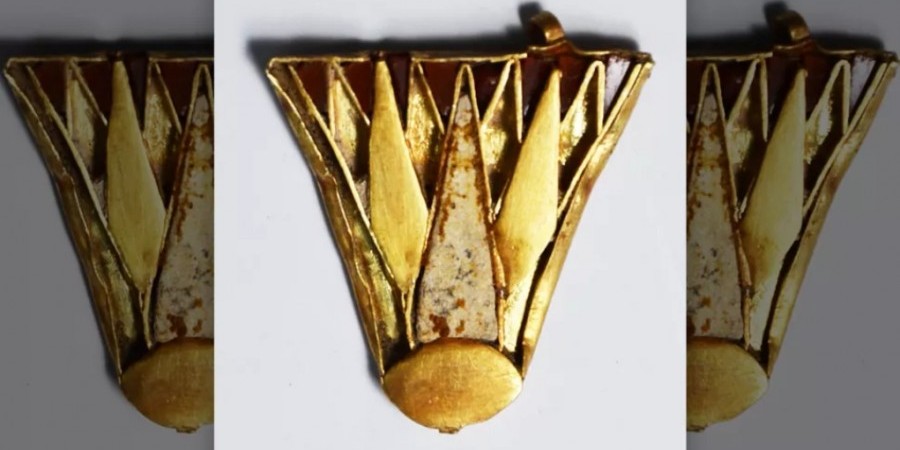 Κύπρος: Ανακαλύφθηκε χρυσό μενταγιόν από την εποχή της Νεφερτίτης (ΦΩΤΟ)