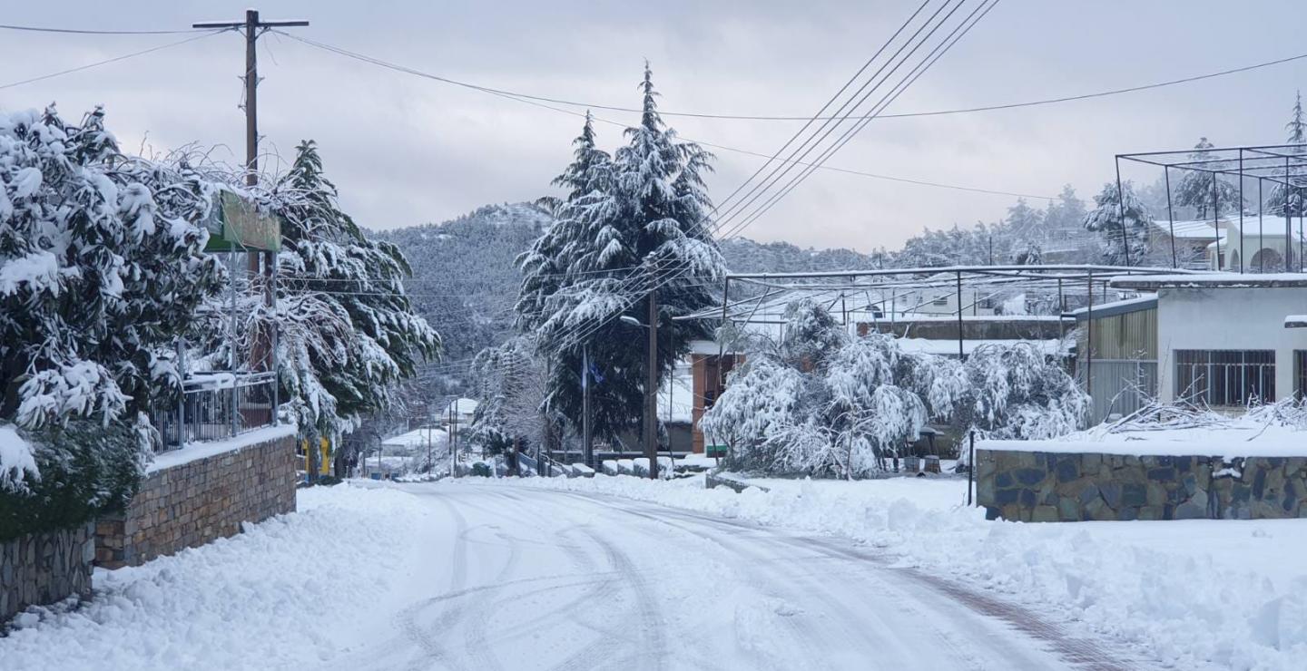 Εντυπωσιακές εικόνες από τα κατάλευκα χωριά της Πιτσιλιάς