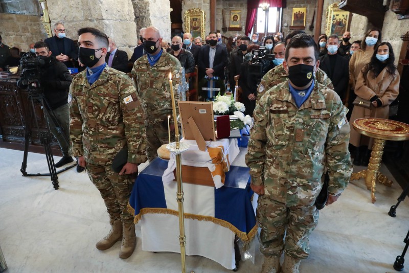 Τάφηκαν στη Λάρνακα τα λείψανα του 7χρονου Δημητράκη, του νεαρότερου ήρωα της ΕΟΚΑ (ΦΩΤΟ)