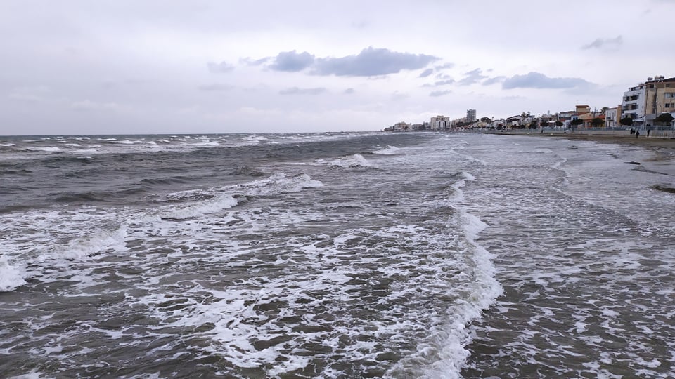 Σημερινό βίντεο από την θάλασσα της Λάρνακας