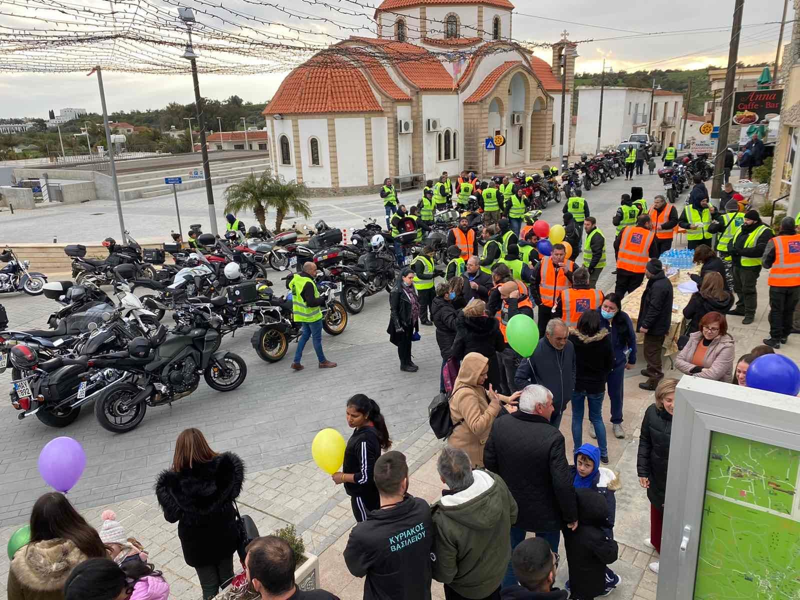 Στιγμές από την χθεσινή εκδήλωση “Ένα όνειρο μια ευχή” στη κοινότητα Μαζωτού