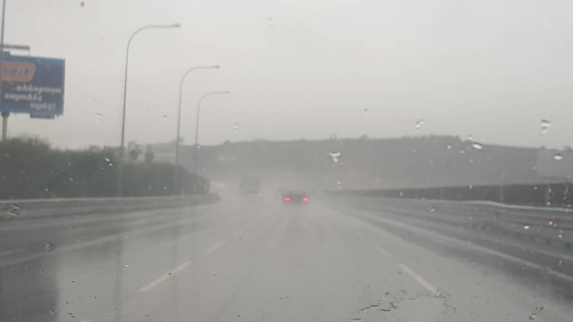 Δυνατοί άνεμοι και έντονη βροχόπτωση στον αυτοκινητόδρομο Λάρνακας – Λεμεσού: Προσοχή συστήνει η Αστυνομία