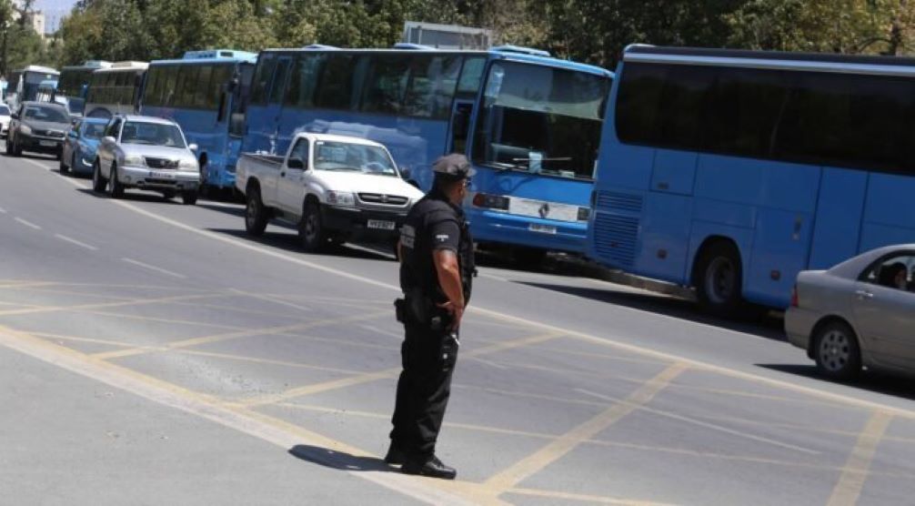 Πορεία εργαζομένων στα λεωφορεία Λευκωσίας και Λάρνακας στα Υπουργεία Εργασίας και Μεταφορών