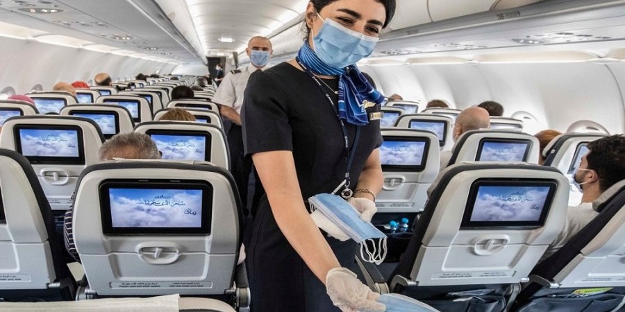 ΕΕ: Μη υποχρεωτική η χρήση μάσκας σε αεροδρόμια και αεροπλάνα