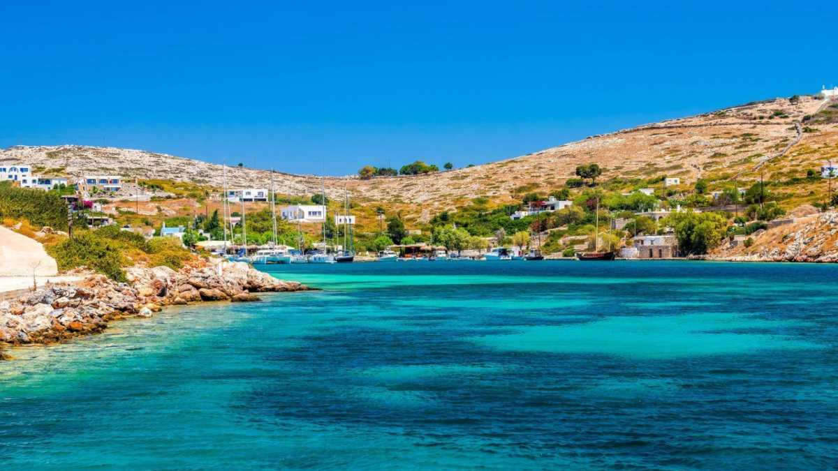 Το ελληνικό νησί που δεν έχει δρόμους, μαγαζιά και αυτοκίνητα