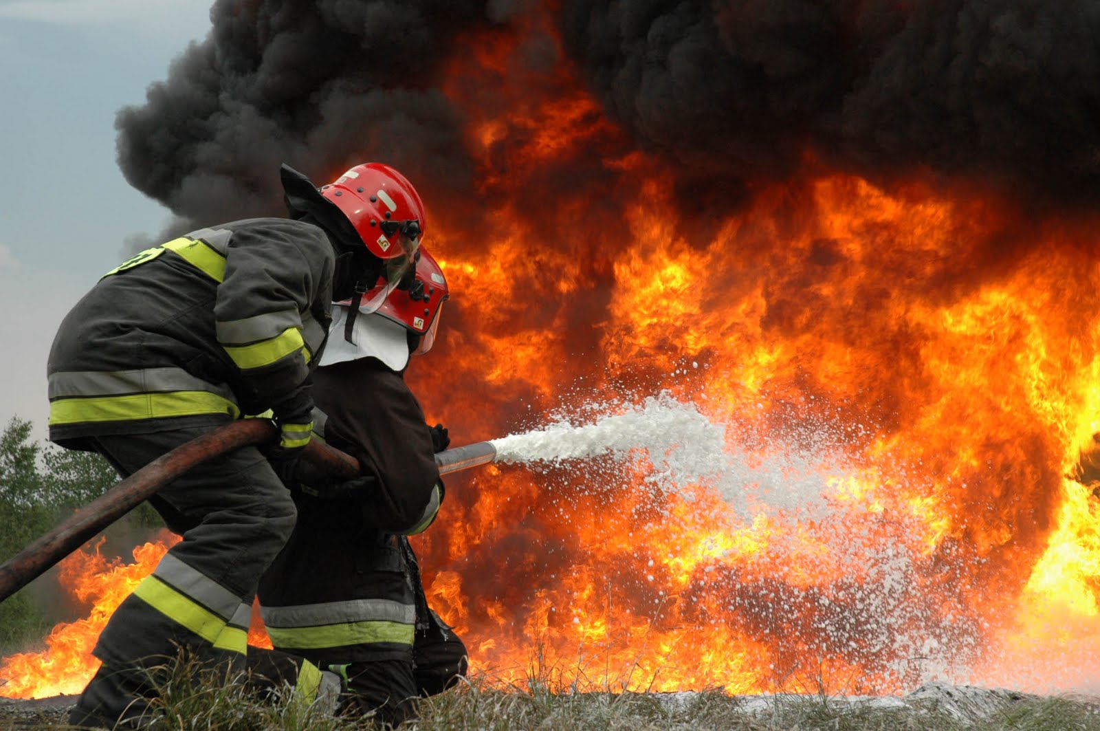 Σε ετοιμότητα η Κύπρος για την κατάσβεση πυρκαγιών στην Ελλάδα