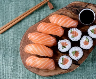 sushi-sashimi-1296×728-header