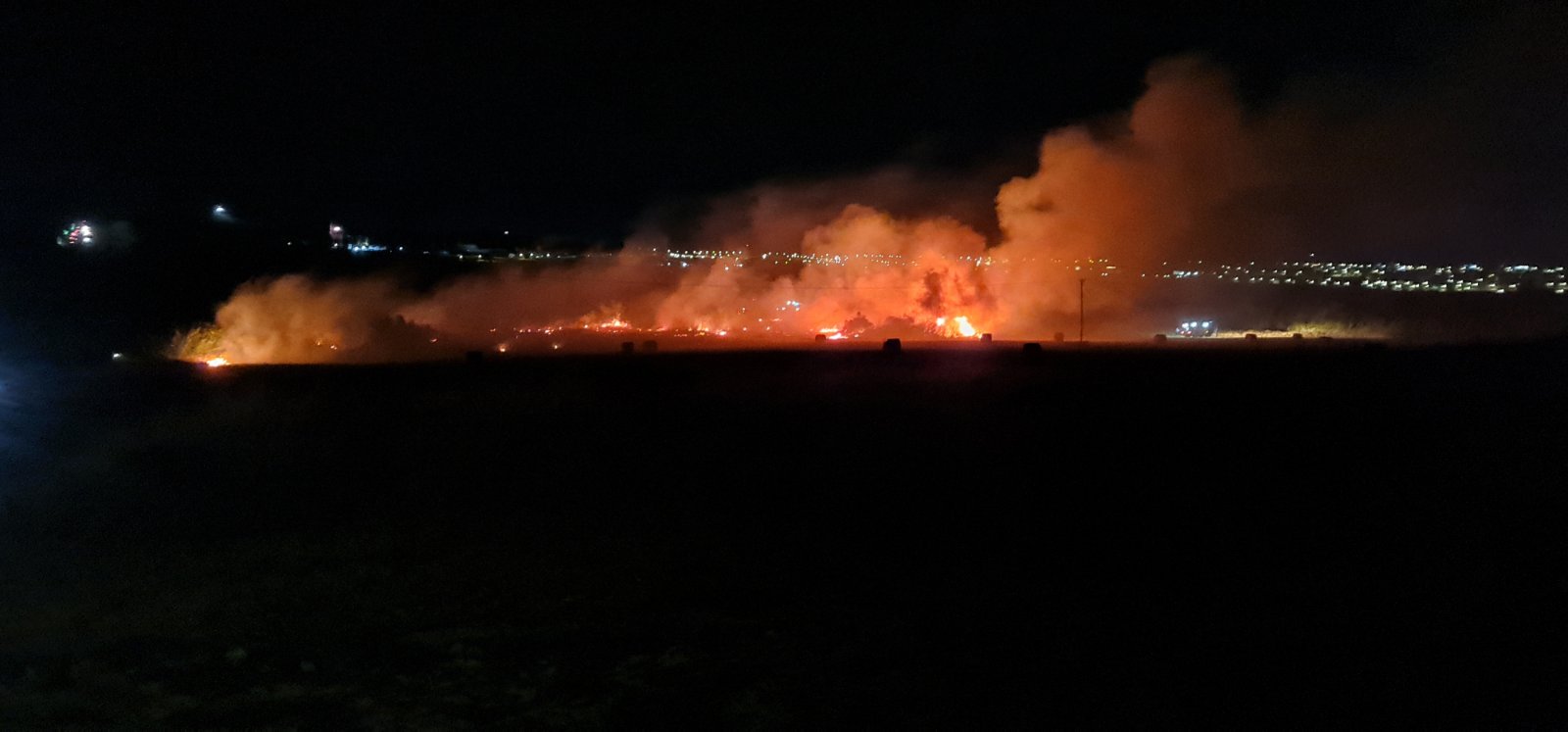 ΒΙΝΤΕΟ: Μαίνεται πυρκαγιά στην περιοχή Lucky Star στη Λάρνακα