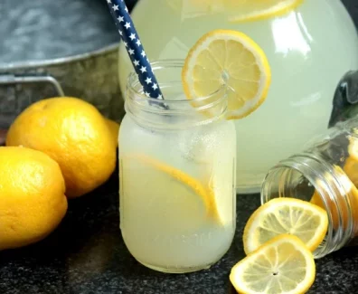 Homemade-Lemonade-6_zpskagqyqik