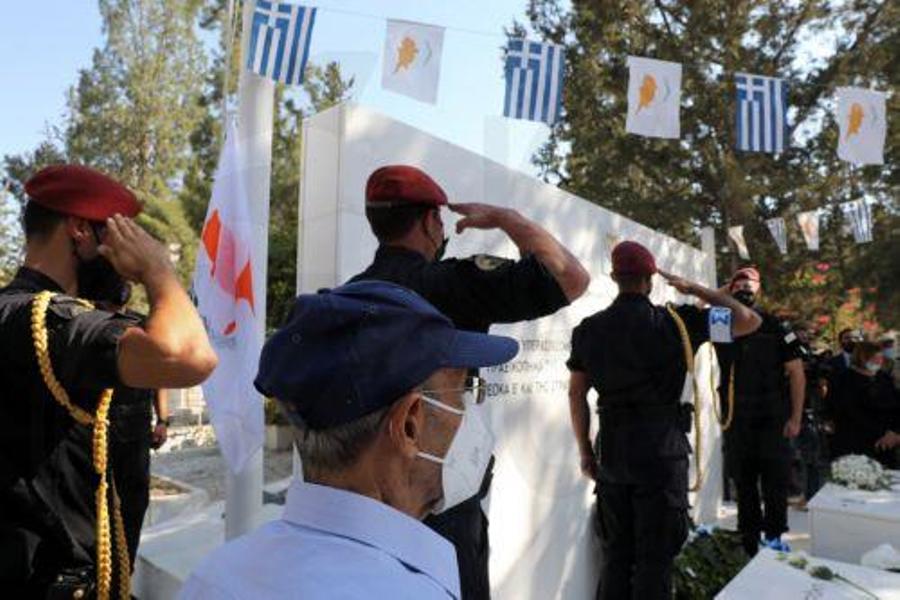 Ο Πρόεδρος στο μνημόσυνο πεσόντων κατά το πραξικόπημα – Συμμετοχές Υπουργών σε μνημόσυνα σε άλλες πόλεις