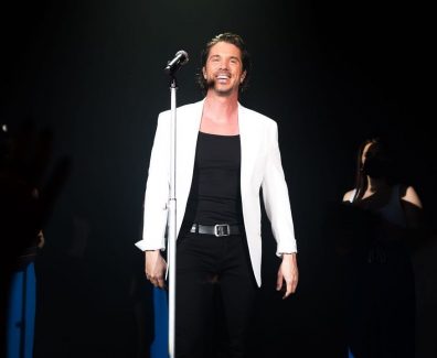 nikos_oikonomopoulos_official_280349725_982714828893314_6515564337086705155_n